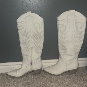 Dolce vita cowboy boots